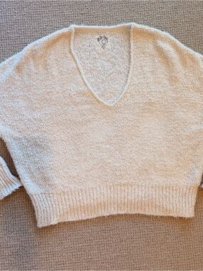 Free People We The Free Cream V-Neck Cozy Knit Pullover